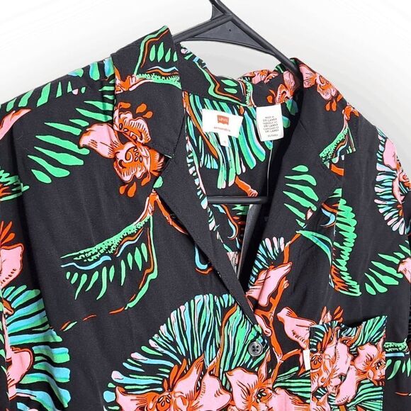 Levi's Clover Printed Tie Hem Shirt size XS NWT - Picture 5 of 11